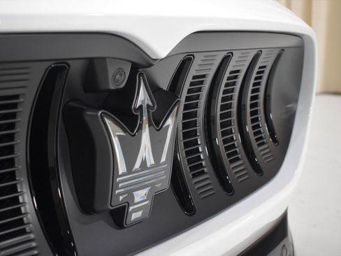 New 2025 Maserati Grecale Folgore image 5