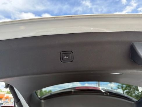 Certified 2024 Buick Enclave Essence w/ Trailering Package, 5000 lbs. AWD/4WD image 16