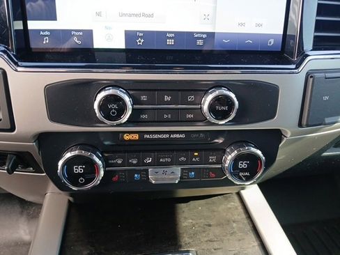 Used 2022 Ford F350 Lariat w/ Lariat Ultimate Package image 41