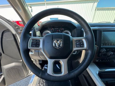 Used 2017 RAM 1500 Laramie w/ Convenience Group AWD/4WD image 21