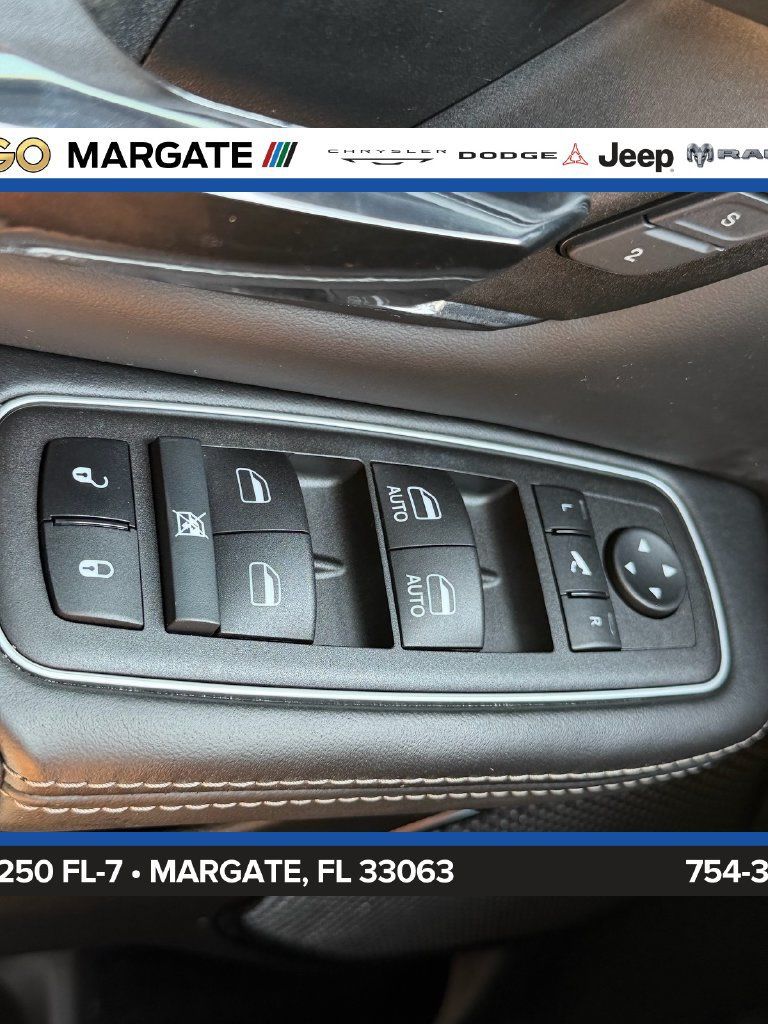 Used 2023 RAM 1500 Limited w/ Body Color Bumper Group RWD image 34