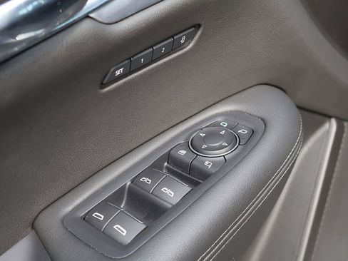 Used 2020 Cadillac XT6 Premium Luxury AWD/4WD image 35