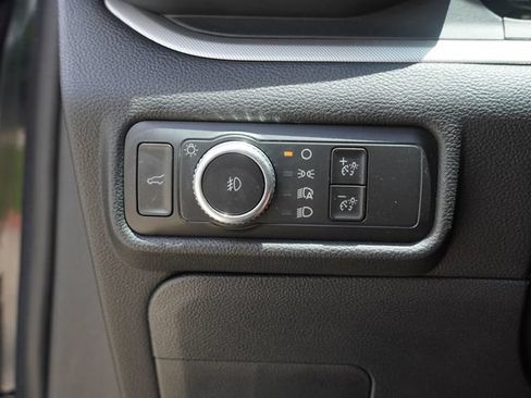 Used 2021 Ford Explorer XLT w/ Equipment Group 202A RWD image 22