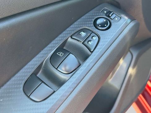 Used 2024 Nissan Altima 2.5 SV FWD image 16