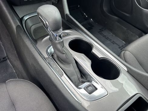 Used 2024 Chevrolet Malibu LT FWD image 21