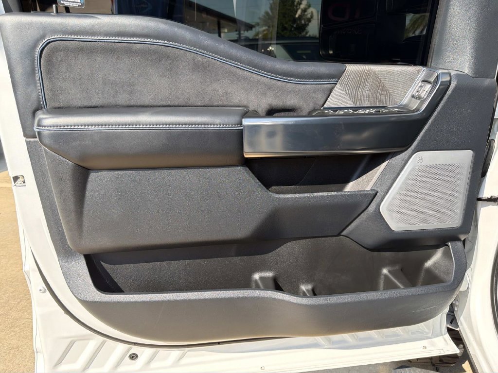 Used 2025 Ford F250 Platinum AWD/4WD image 21