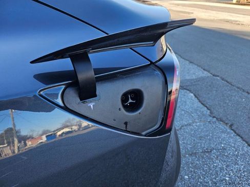 Used 2022 Tesla Model 3 Long Range image 31