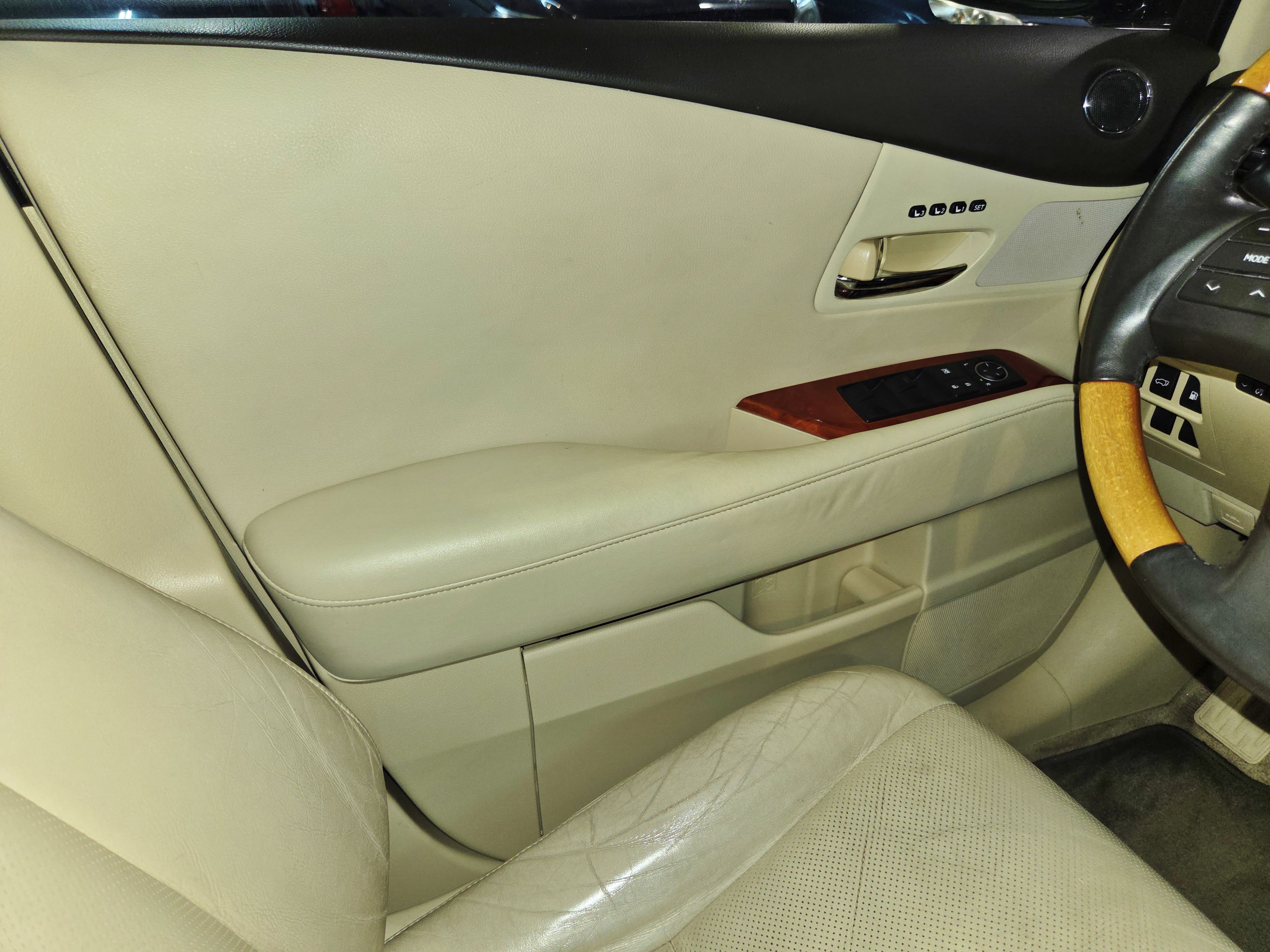 Used 2012 Lexus RX 350 AWD w/ Premium Pkg image 34
