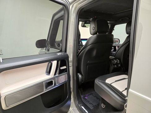 Used 2021 Mercedes-Benz G 63 AMG 4MATIC w/ G Manufaktur Interior Package image 19