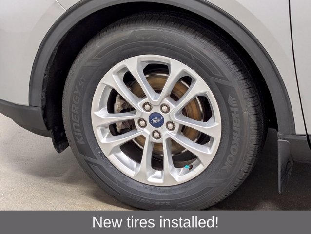 Certified 2022 Ford Escape SE w/ Convenience Package FWD image 2