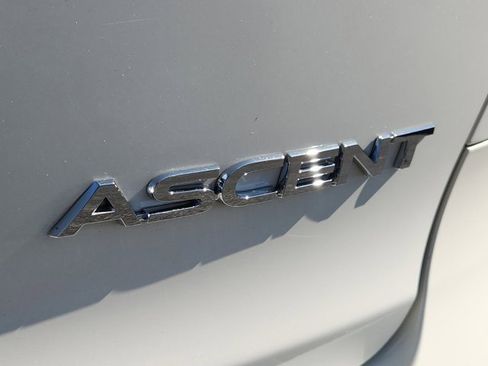 Used 2023 Subaru Ascent Premium w/ Convenience Package image 13