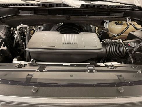 Used 2023 GMC Yukon AT4 image 33