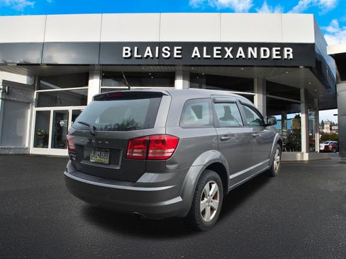 Used 2013 Dodge Journey American Value Package FWD image 3