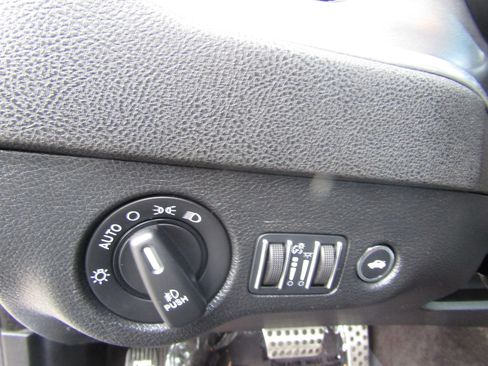 Used 2017 Dodge Charger R/T image 24