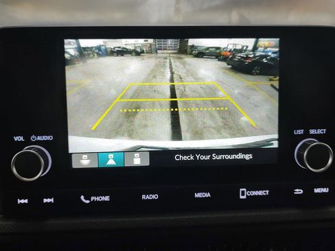 Used 2023 Honda CR-V EX image 10