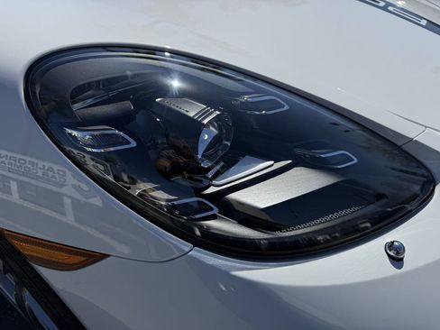 Used 2021 Porsche 718 Cayman image 28