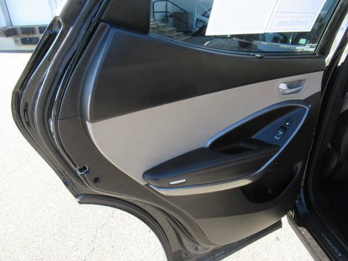 Used 2017 Hyundai Santa Fe Sport w/ 2.4L Tech Package 04 image 22