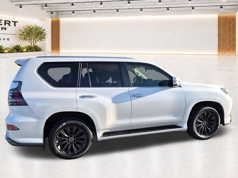 Used 2023 Lexus GX 460 Luxury w/ Sport Design Package AWD/4WD image 13