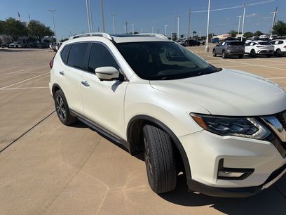 Used 2017 Nissan Rogue SL w/ SL Premium Package