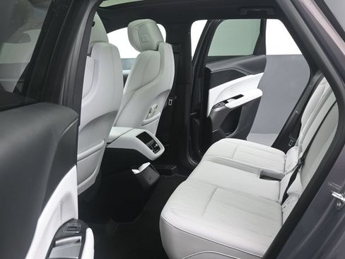 Certified 2025 Cadillac Lyriq Luxury AWD/4WD image 13