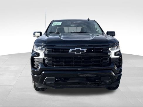 Used 2025 Chevrolet Silverado 1500 RST image 3