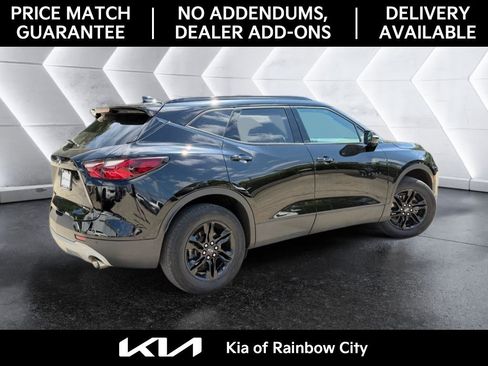 Used 2021 Chevrolet Blazer LT w/ Sound & Technology Package FWD image 5