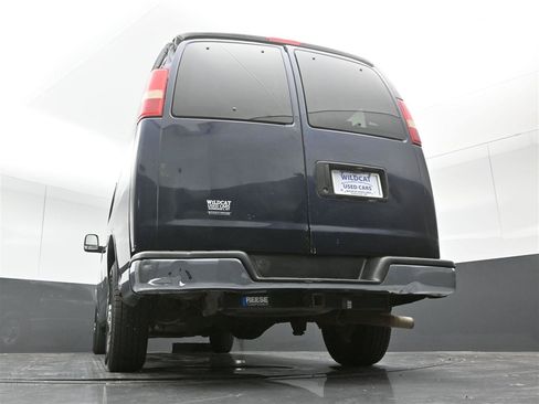 Used 2014 Chevrolet Express 3500 LT w/ LT Preferred Equipment Group RWD image 33