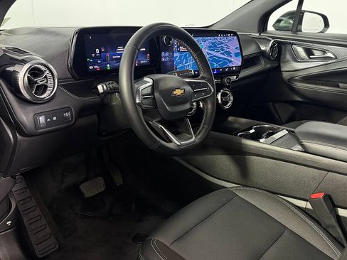 Used 2024 Chevrolet Blazer EV LT AWD/4WD image 13
