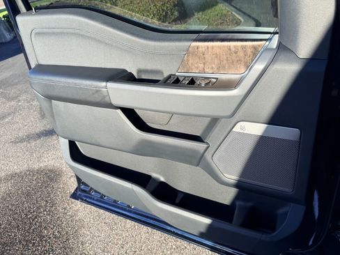 Used 2022 Ford F150 Lariat image 22