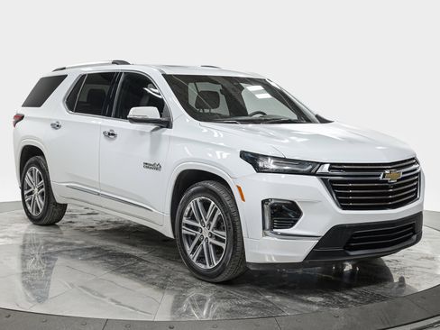 Used 2023 Chevrolet Traverse High Country w/ LPO, Floor Liner Package FWD image 9