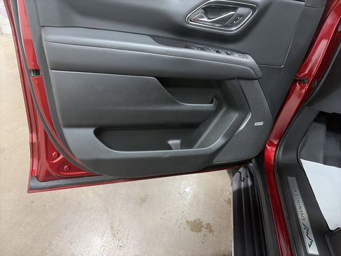 Used 2023 Chevrolet Tahoe High Country image 11