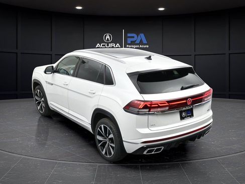 Used 2025 Volkswagen Atlas Cross Sport SEL Premium R-Line AWD/4WD image 38