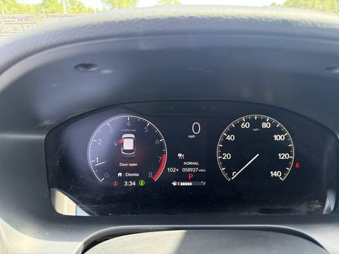 Used 2024 Honda HR-V EX-L image 16