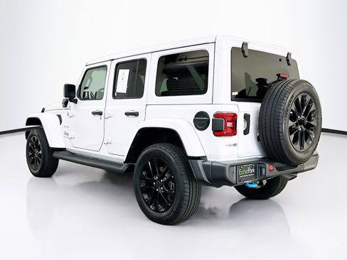 Used 2024 Jeep Wrangler Unlimited Sahara w/ Safety Group AWD/4WD image 5