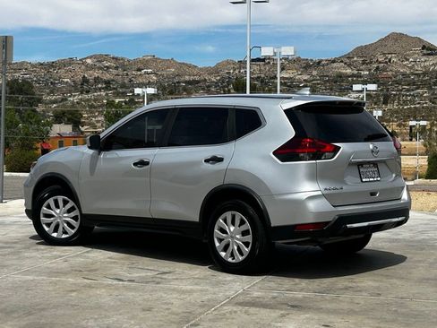 Used 2020 Nissan Rogue S FWD image 6