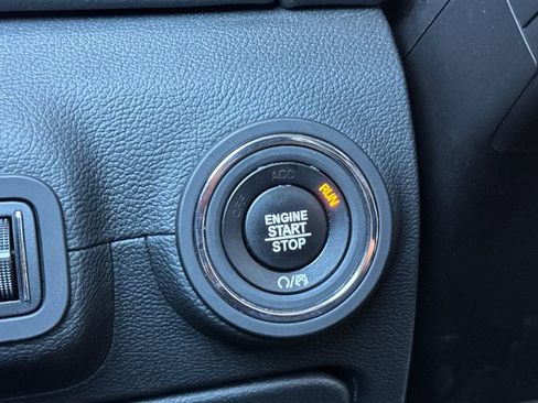 Used 2021 Maserati Ghibli image 21