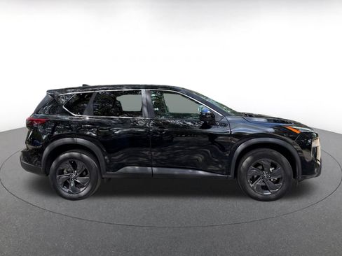 Used 2026 Nissan Rogue SV AWD/4WD image 13
