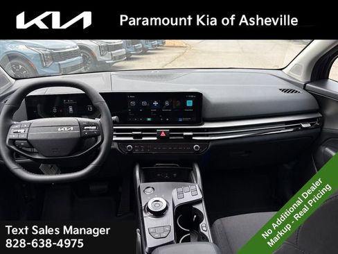 New 2026 Kia Sportage LX FWD image 7