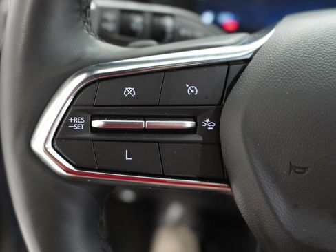 Used 2025 Chevrolet Equinox LT w/ Convenience Package II FWD image 22