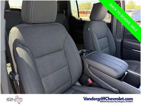 Used 2026 Chevrolet Traverse LT FWD image 24