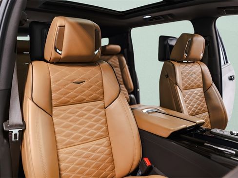 Used 2023 Cadillac Escalade ESV Sport image 42