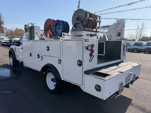 Used 2019 Ford F550 XLT image 8