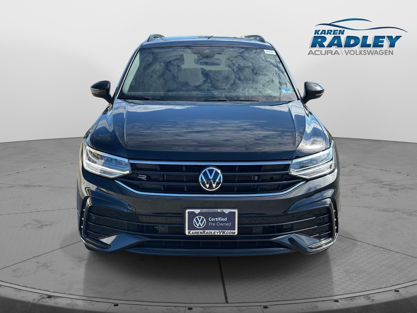 Certified 2024 Volkswagen Tiguan SE R-Line AWD/4WD image 5