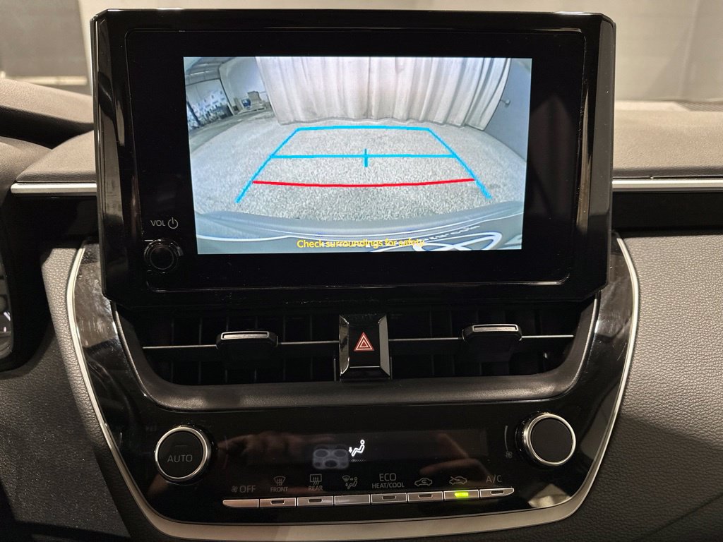 Used 2024 Toyota Corolla LE FWD image 9