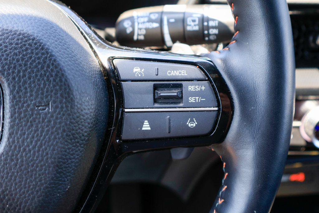 Used 2025 Honda CR-V Sport Touring image 14