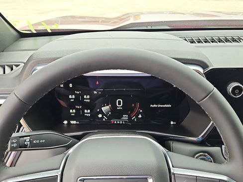 New 2026 GMC Canyon Elevation w/ Convenience Package RWD image 14