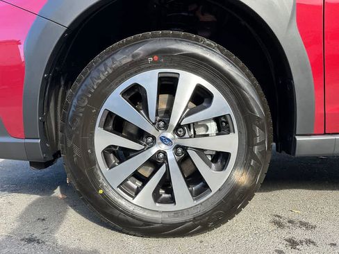 Used 2025 Subaru Outback Premium AWD/4WD image 8