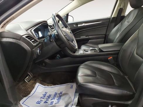 Used 2018 Ford Fusion Titanium image 9