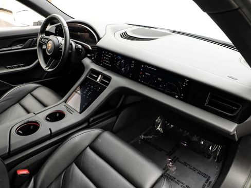 Used 2023 Porsche Taycan RWD image 13