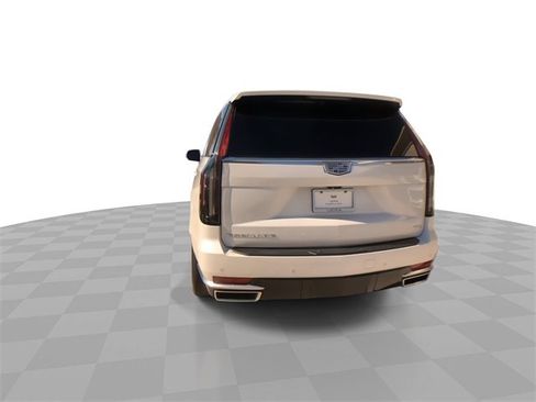 Certified 2023 Cadillac Escalade Premium Luxury image 12